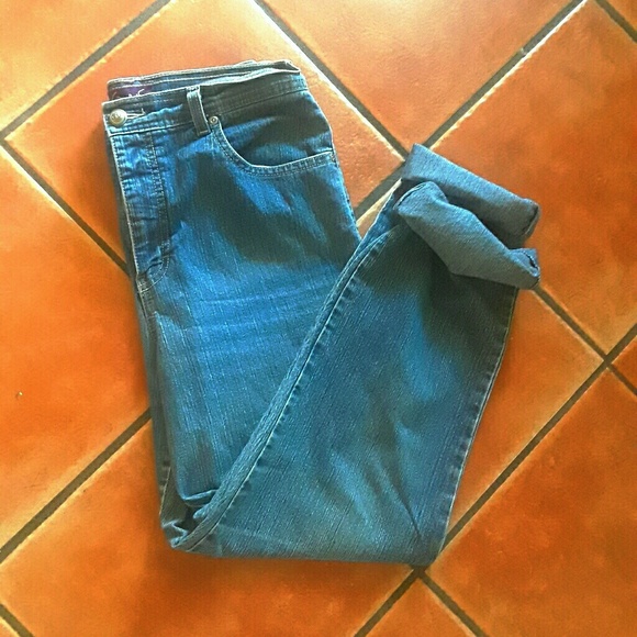 Gloria Vanderbilt Straight Leg Jean's - Picture 1 of 2